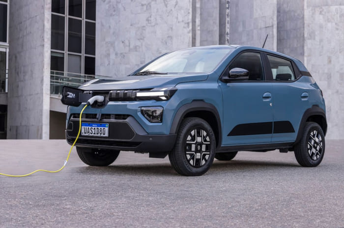 Renault Kwid EV charging
